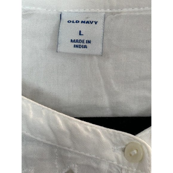 Old Navy Button Up Shirt Women L White Eyelet Long Sleeve Embroidered Polyester - Picture 2 of 8
